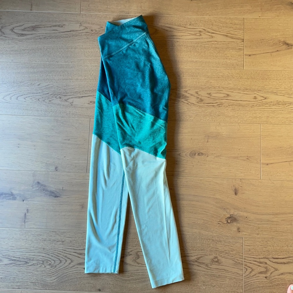 Outdoor Voices Warmup Legging 7/8 - Small - Turquoise Blue